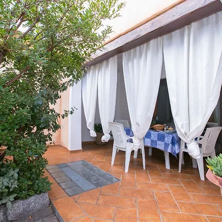 Giardino Di Διαμέρισμα *